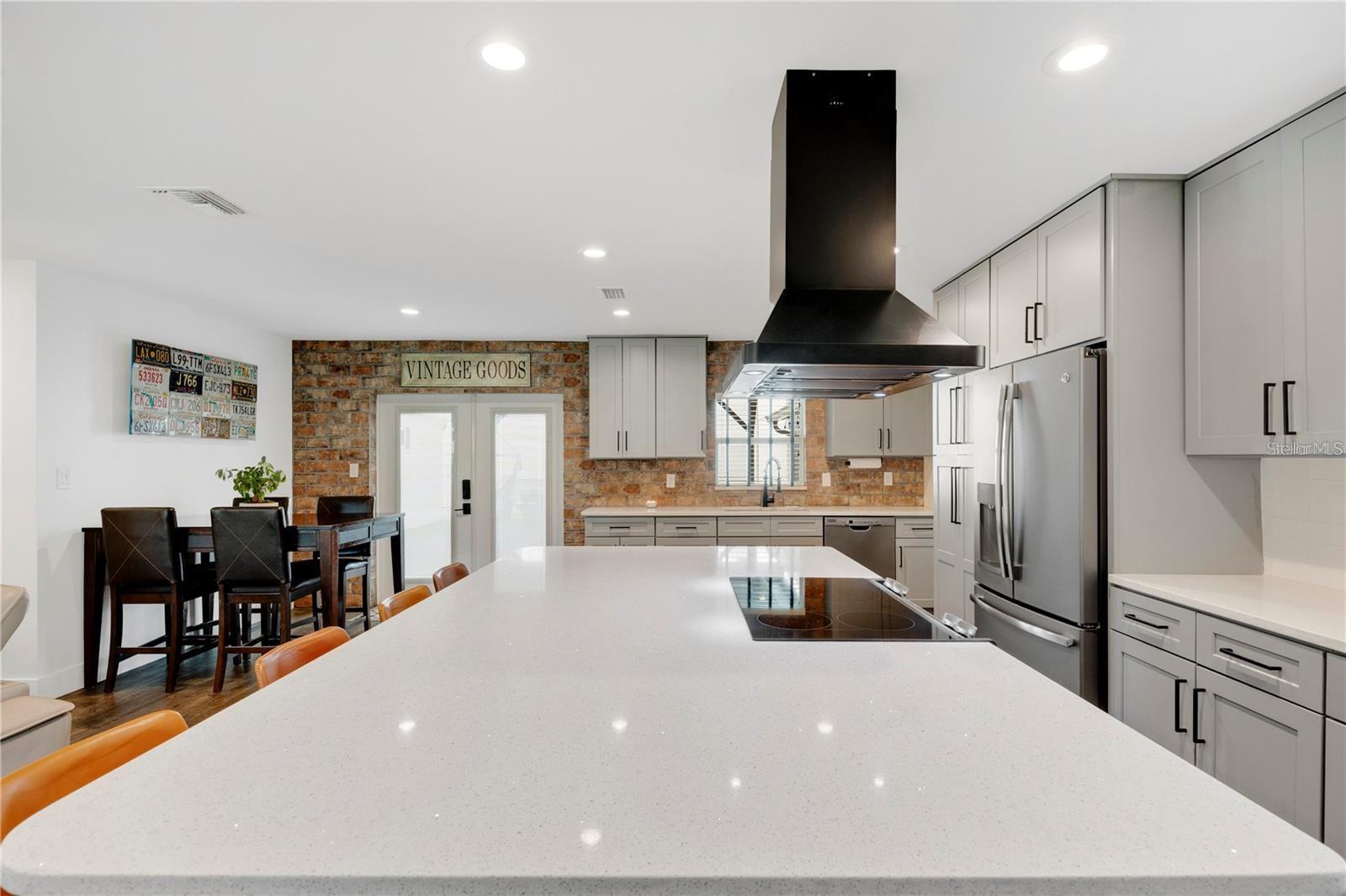 COLLEGE COURT SUB - Residential