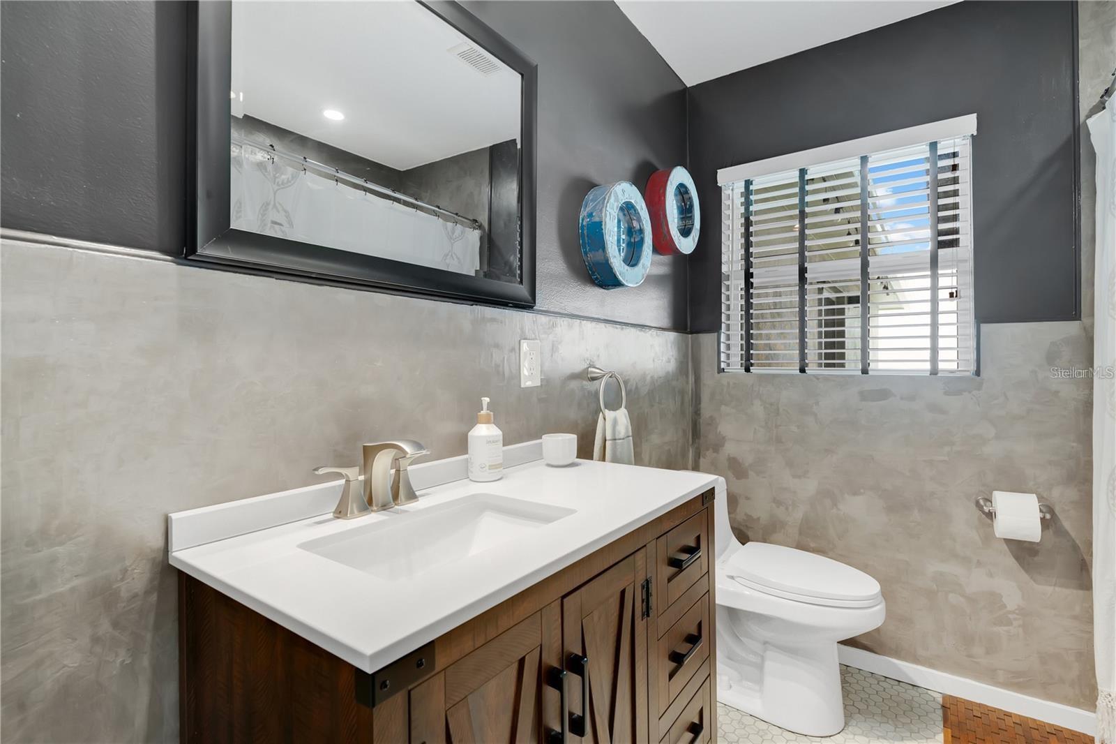 COLLEGE COURT SUB - Residential