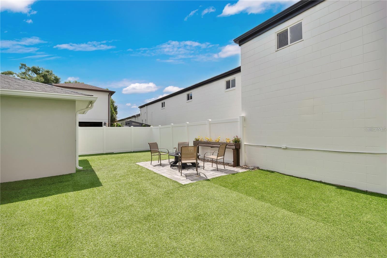 COLLEGE COURT SUB - Residential