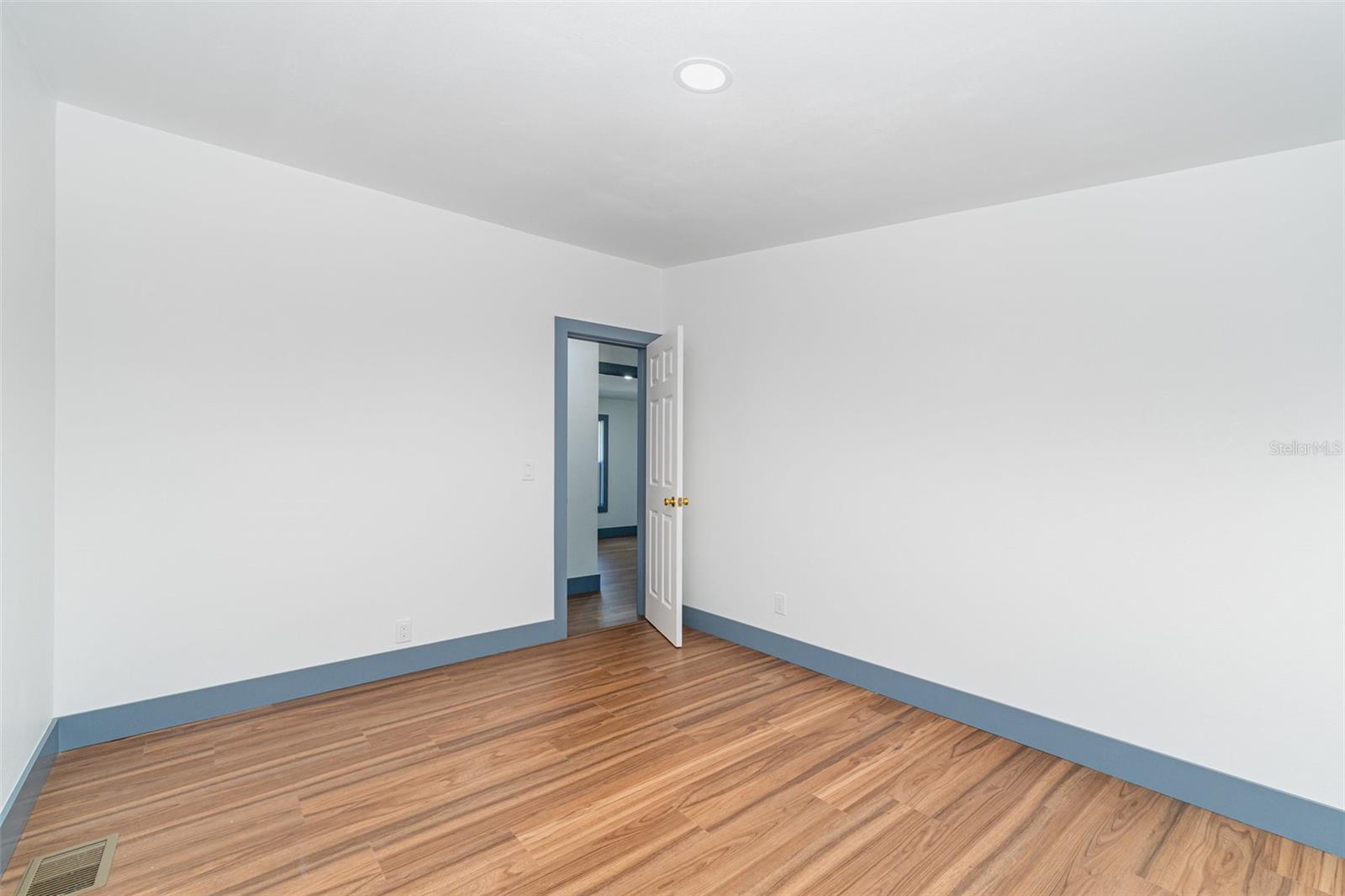 LAKE TROPICANNA RANCHETTES - Residential