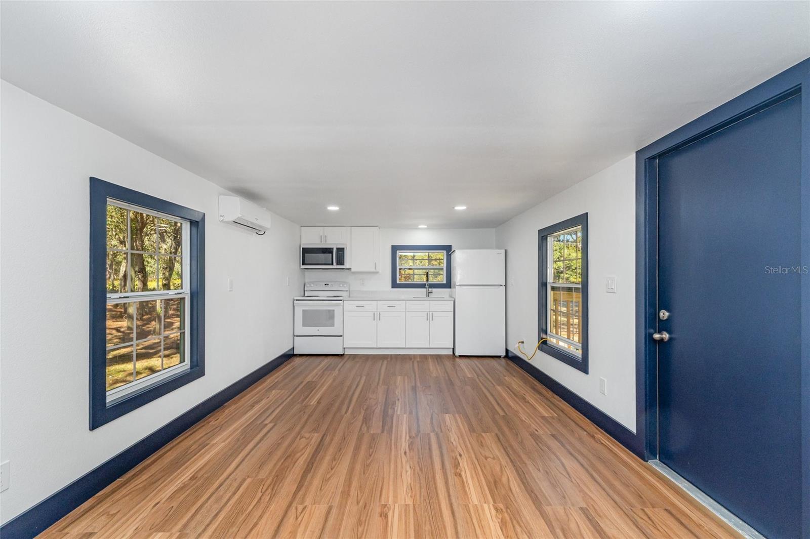 LAKE TROPICANNA RANCHETTES - Residential