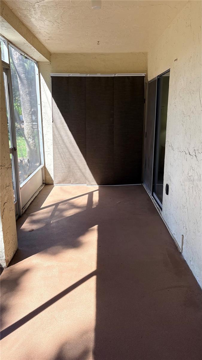 BAYSHORE ON THE LAKE APTS II SEC 3 - Residential