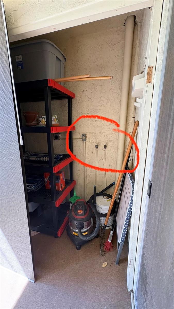 BAYSHORE ON THE LAKE APTS II SEC 3 - Residential