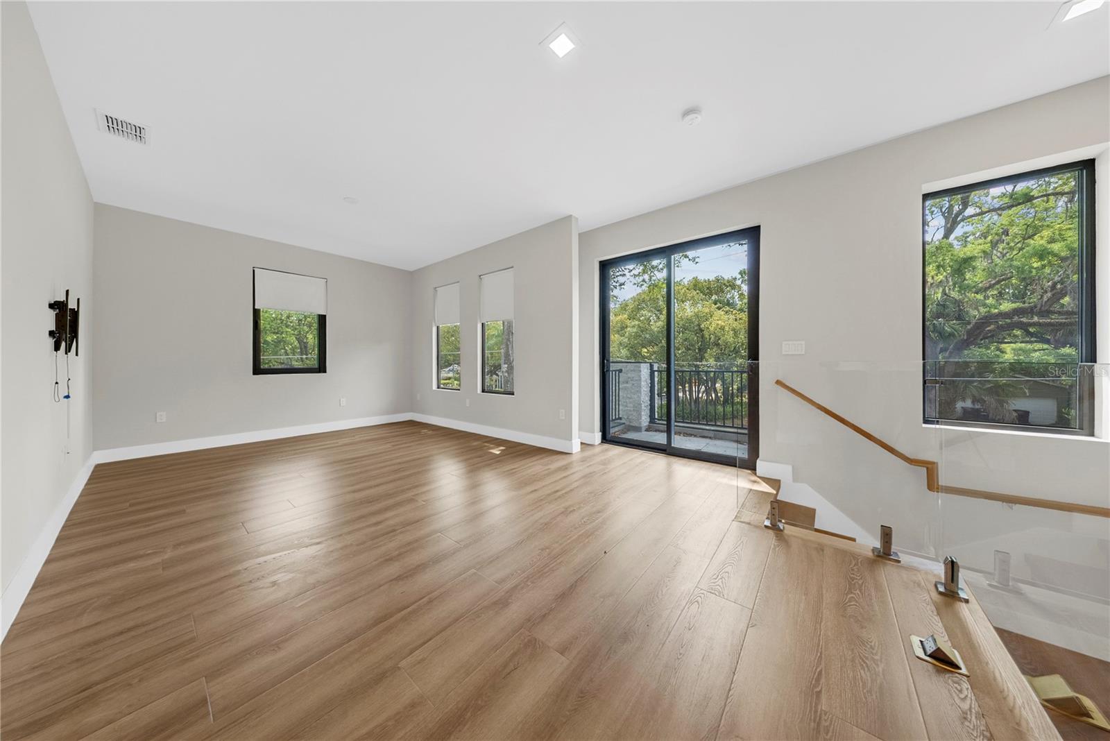 COLONIALTOWN - Residential