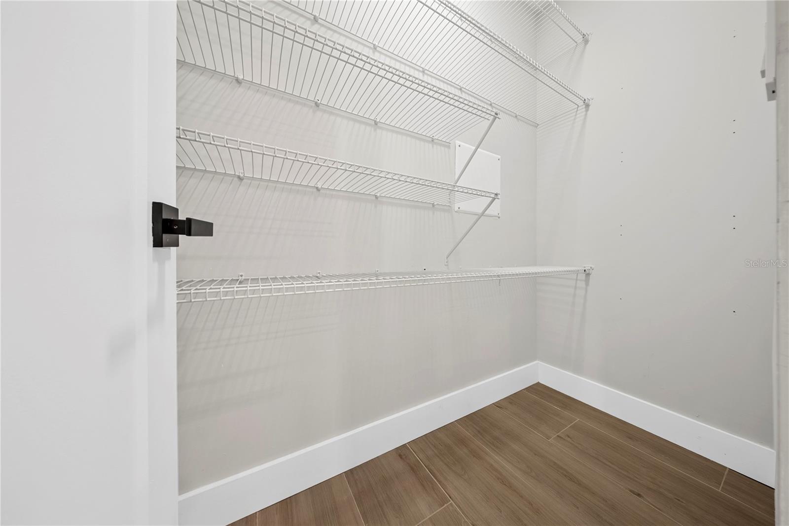 COLONIALTOWN - Residential