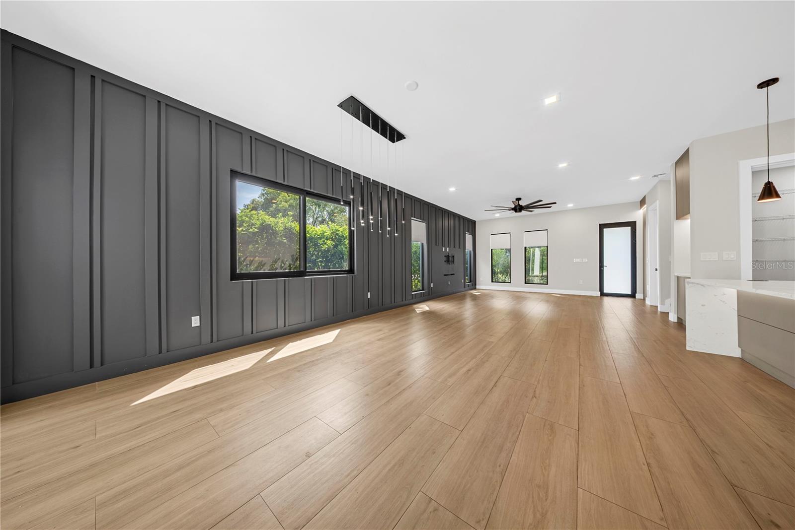 COLONIALTOWN - Residential