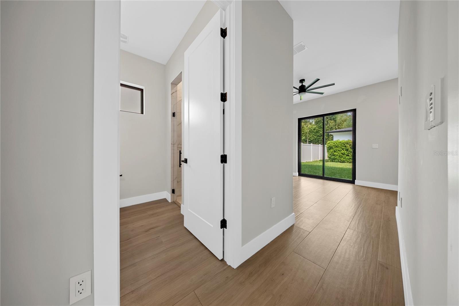 COLONIALTOWN - Residential