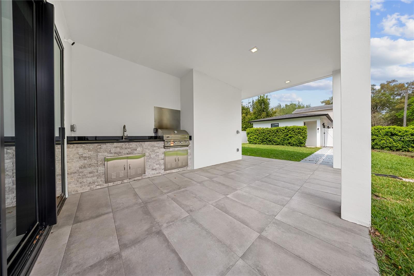 COLONIALTOWN - Residential