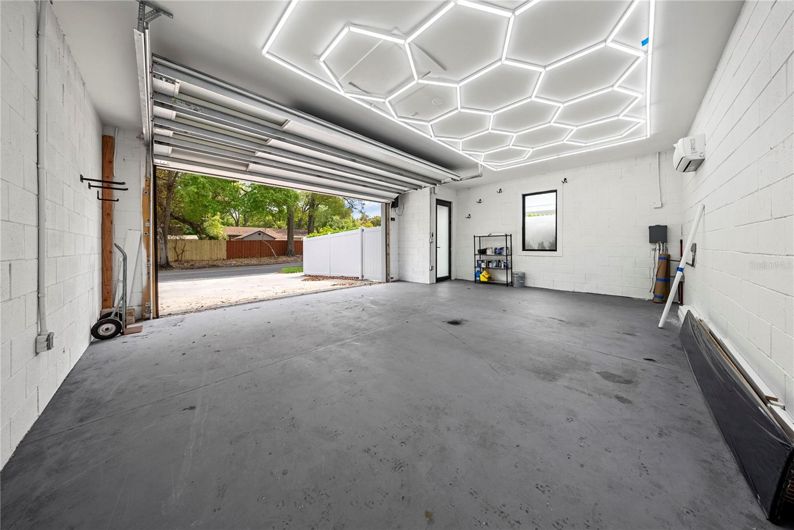 COLONIALTOWN - Residential