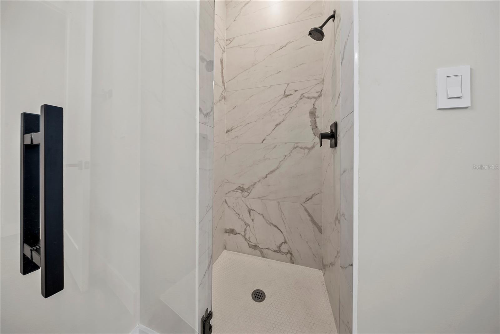 COLONIALTOWN - Residential