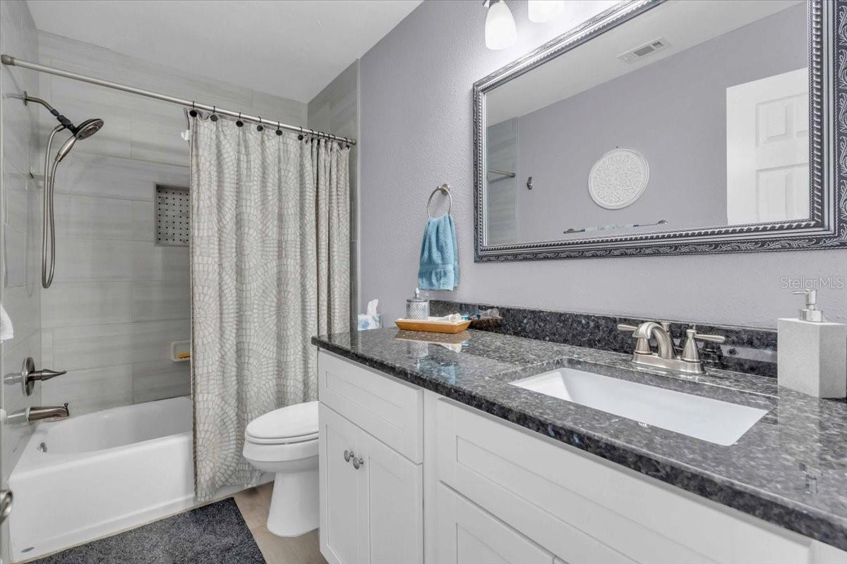 HORIZON TWNHS - Residential