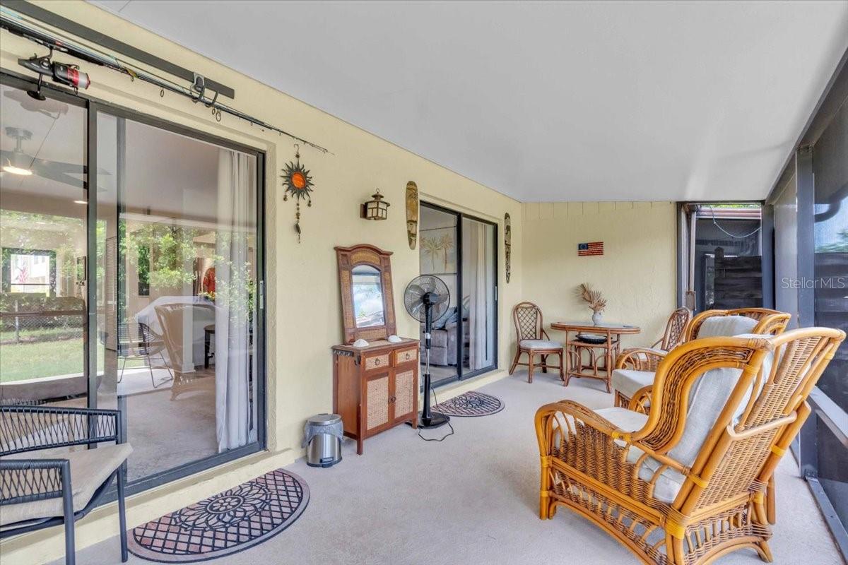 HORIZON TWNHS - Residential