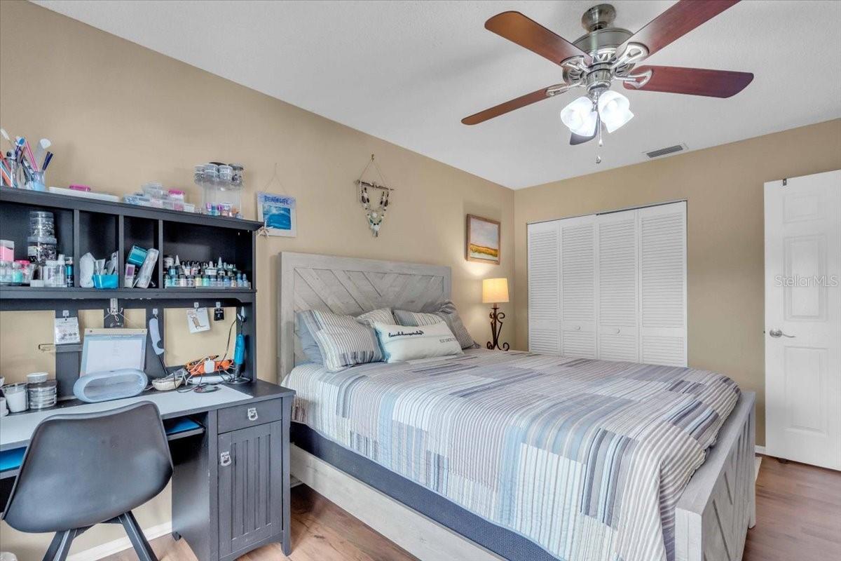 HORIZON TWNHS - Residential