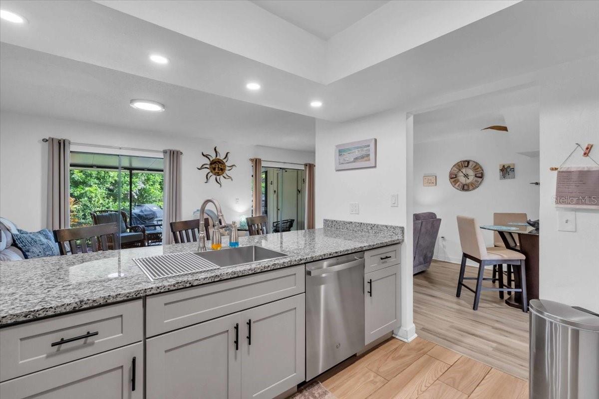 HORIZON TWNHS - Residential