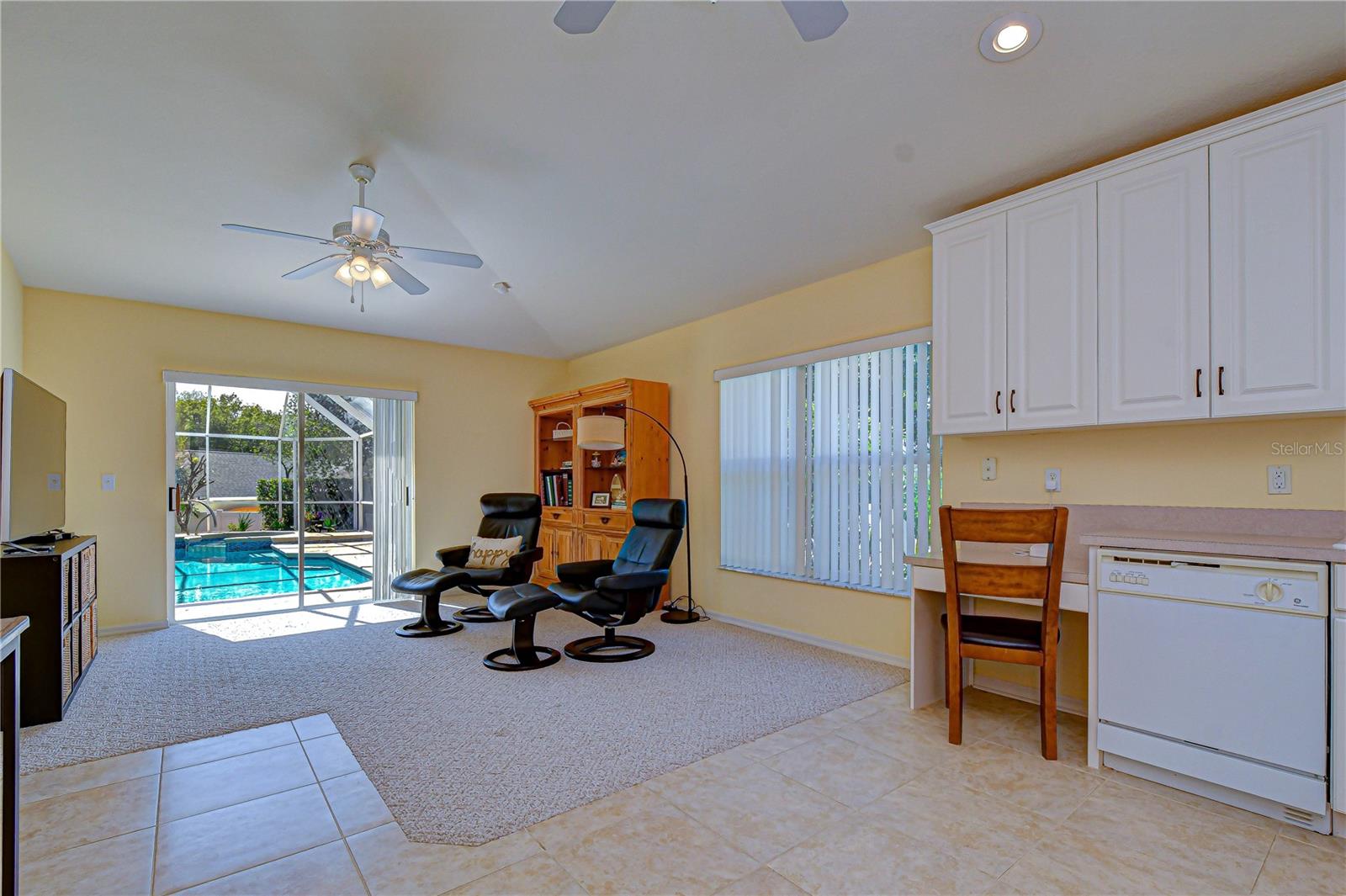 BLOOMINGDALE SEC CC PH - Residential