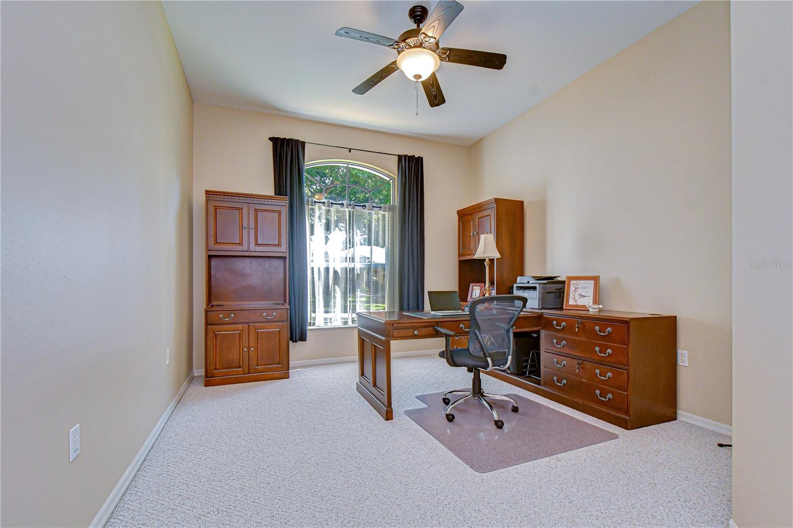 4609 COMPASS OAKS DRIVE