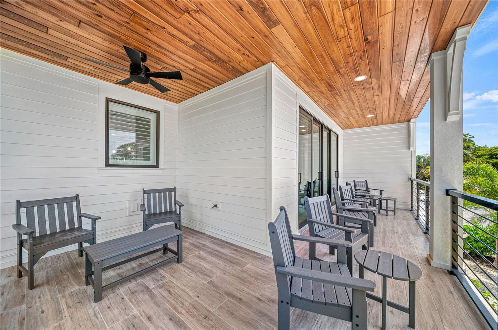 MIRA MAR BEACH - Residential