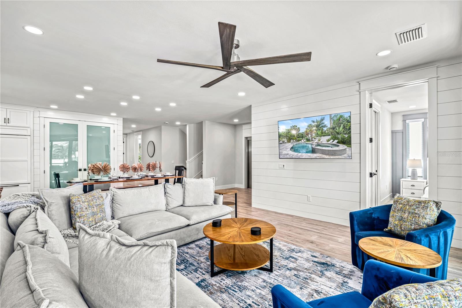 MIRA MAR BEACH - Residential