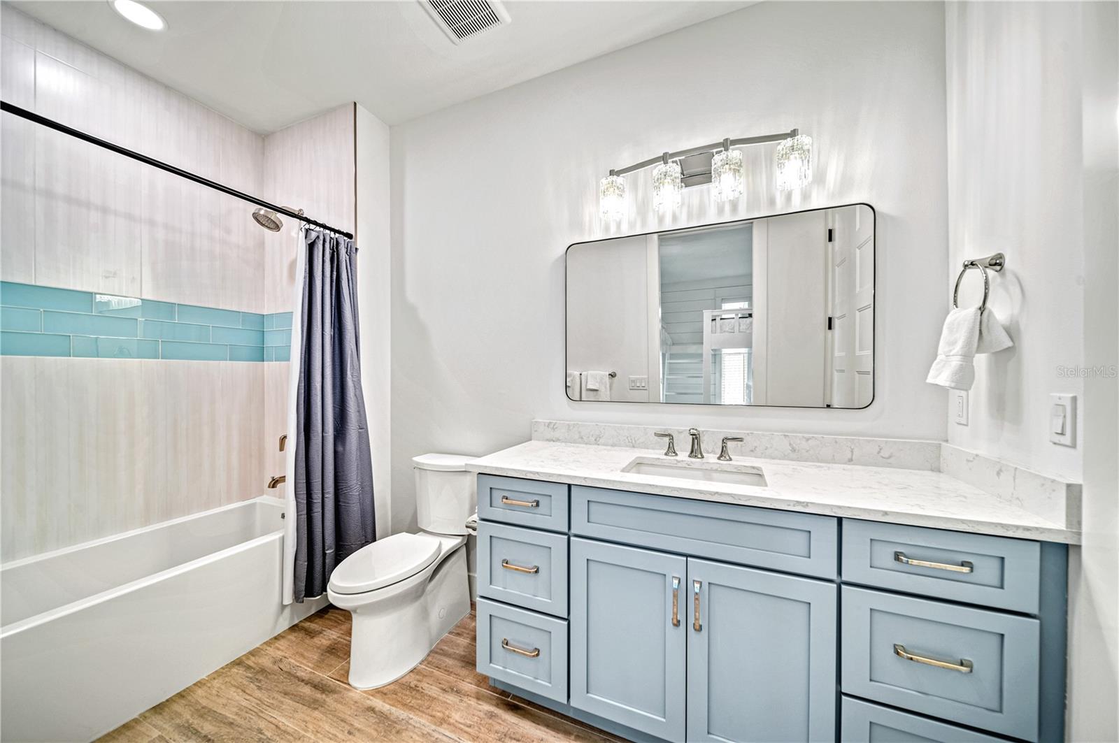 MIRA MAR BEACH - Residential