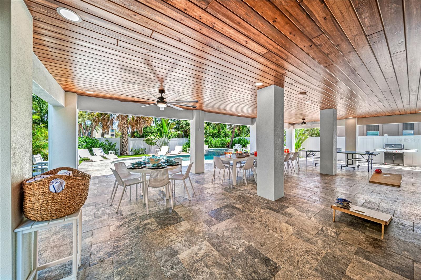 MIRA MAR BEACH - Residential