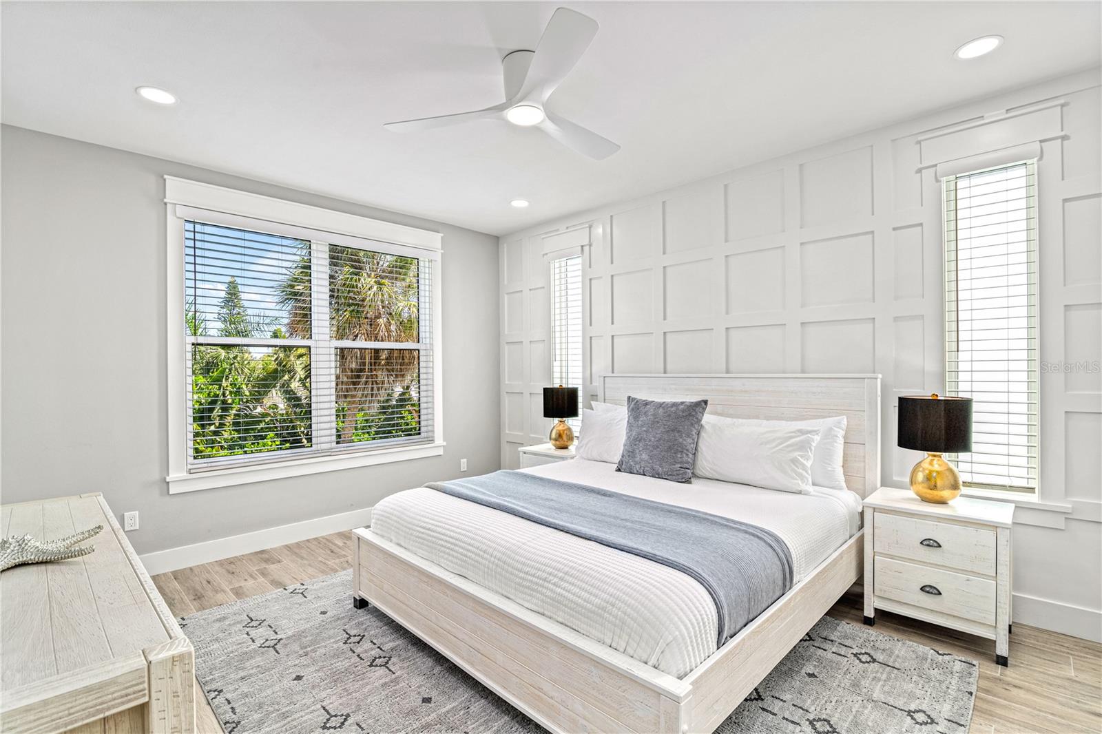 MIRA MAR BEACH - Residential