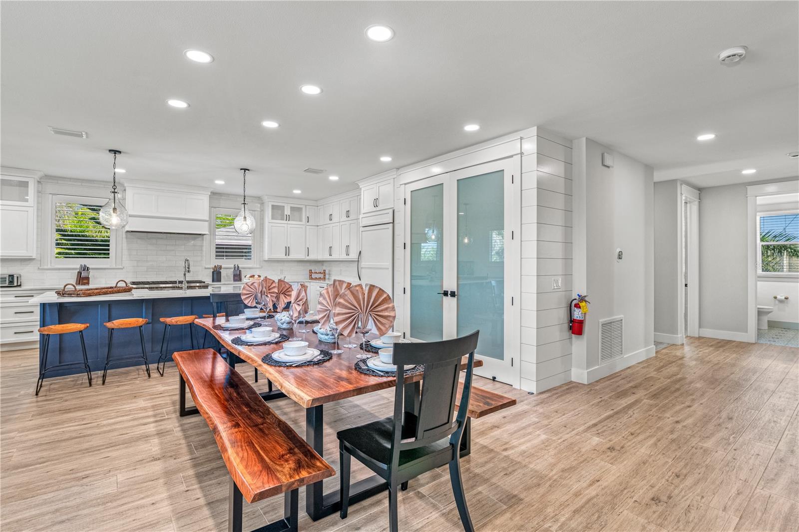 MIRA MAR BEACH - Residential