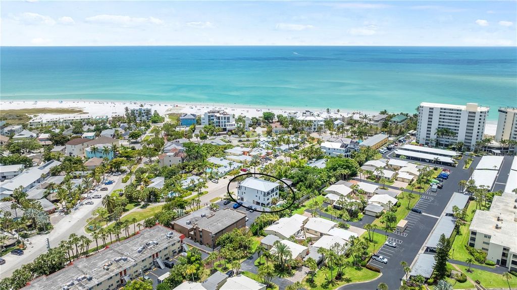 Photo of 119 Avenida Messina, Sarasota, FL 34242 (MLS # A4656843)