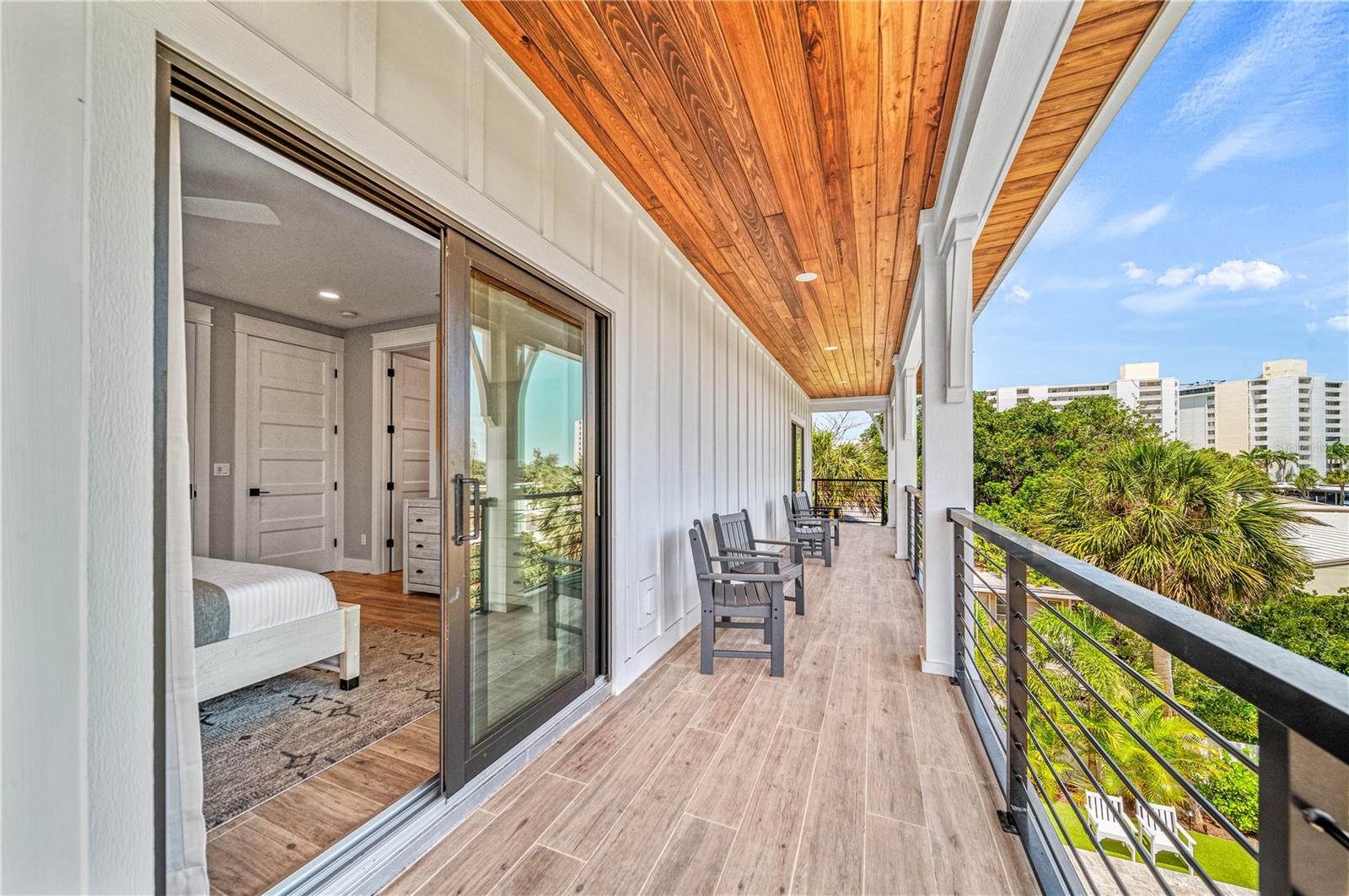 MIRA MAR BEACH - Residential