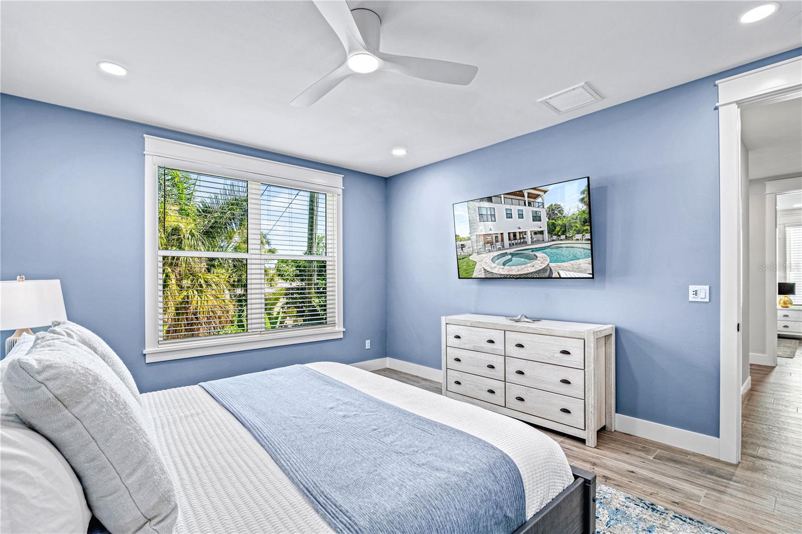 MIRA MAR BEACH - Residential