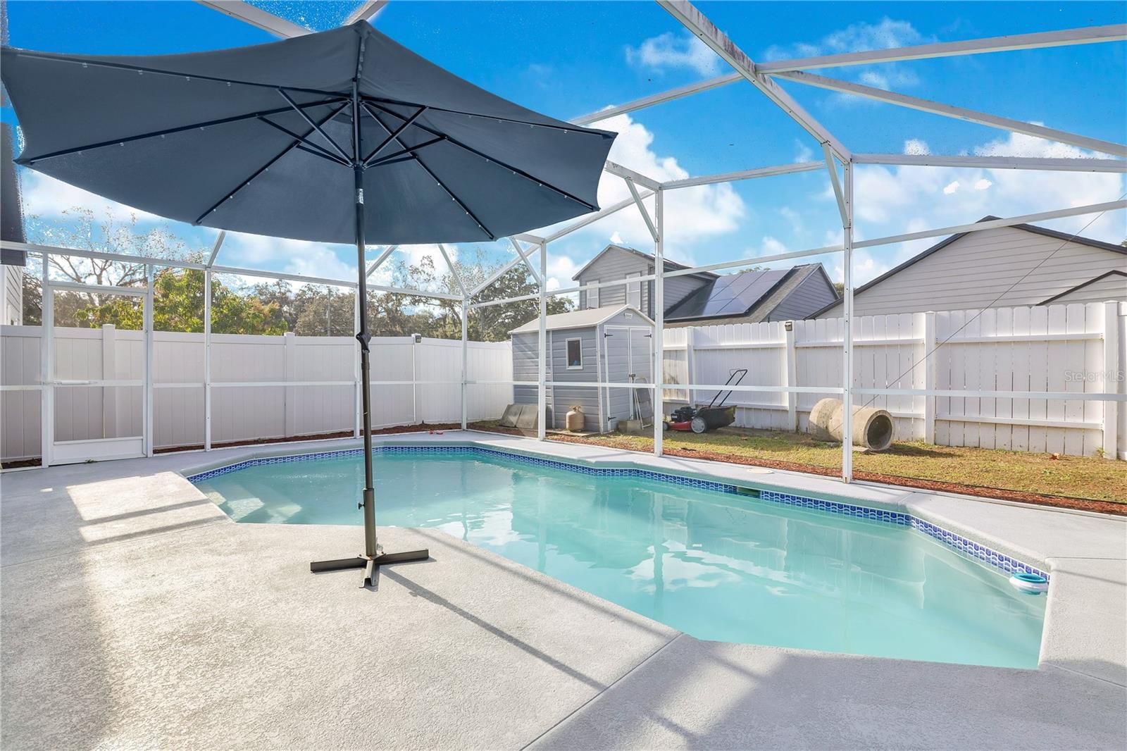 VICTORIA CHASE - Residential