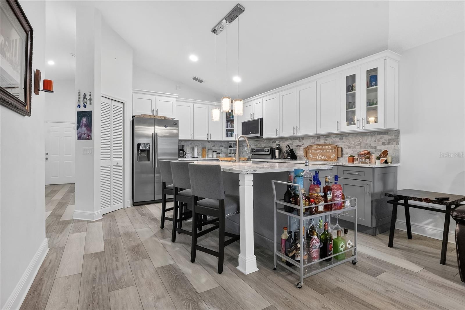 VICTORIA CHASE - Residential