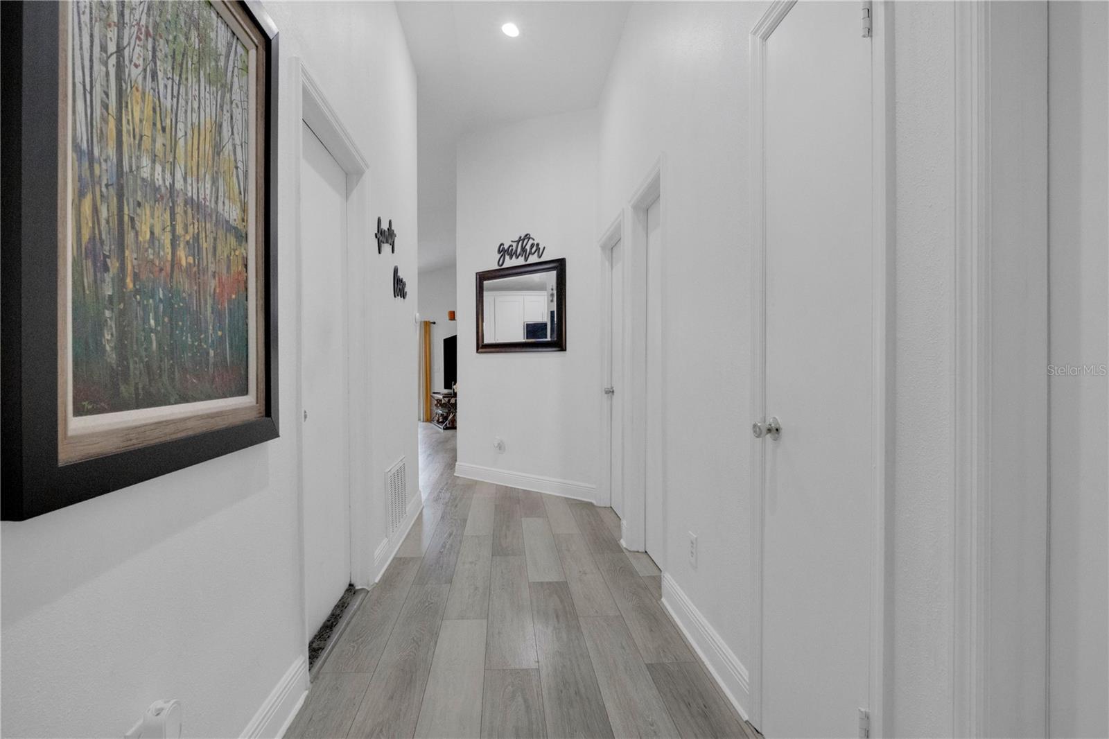 VICTORIA CHASE - Residential