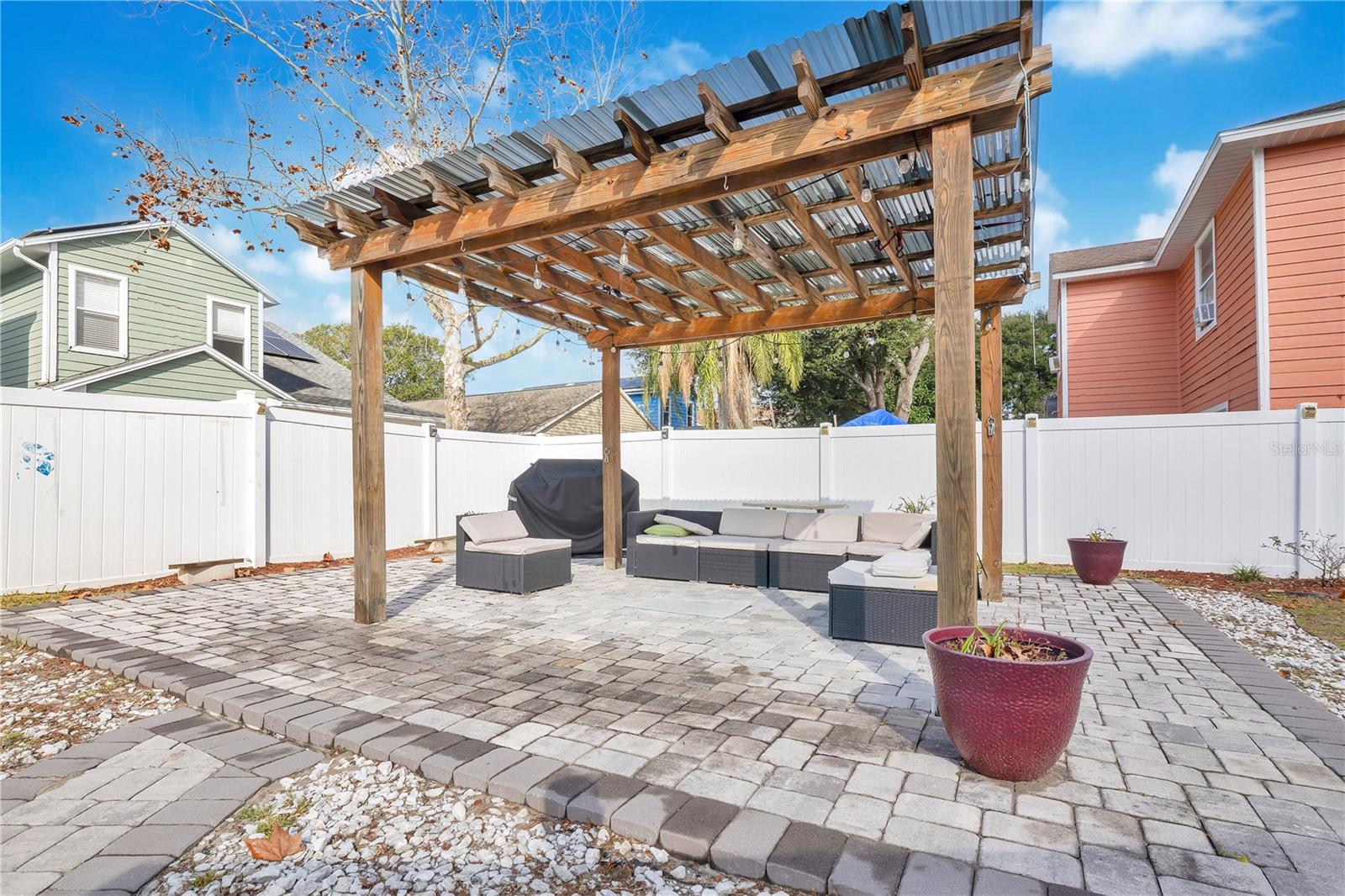 VICTORIA CHASE - Residential