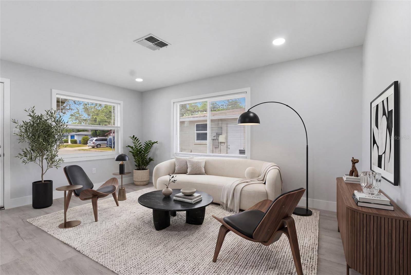 LA VILLA GARDENS - Residential