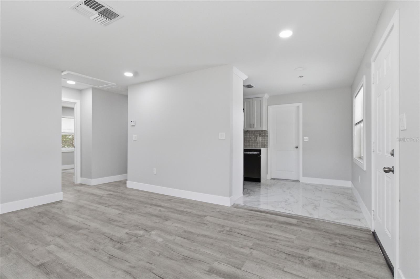 LA VILLA GARDENS - Residential