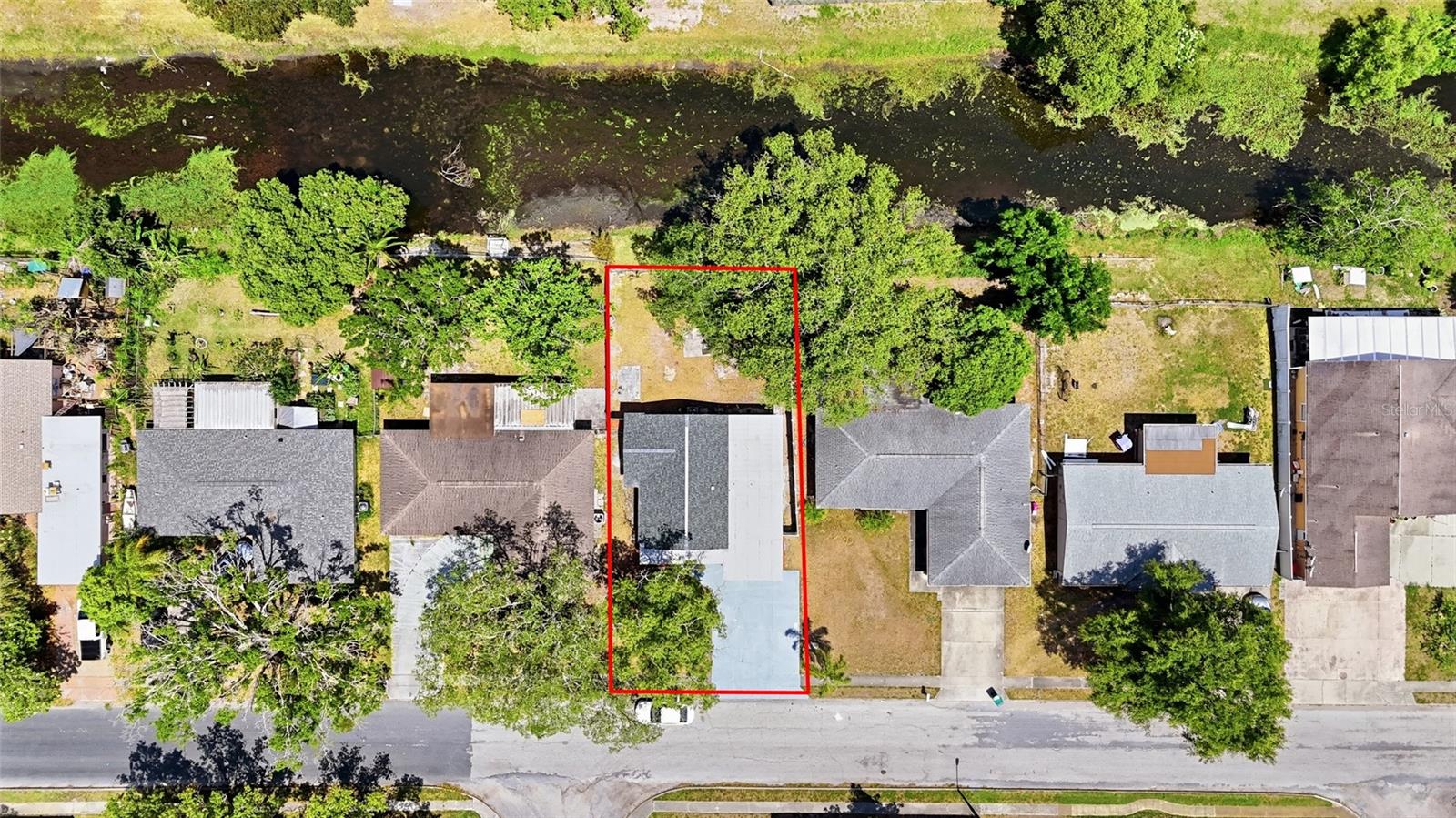 LA VILLA GARDENS - Residential