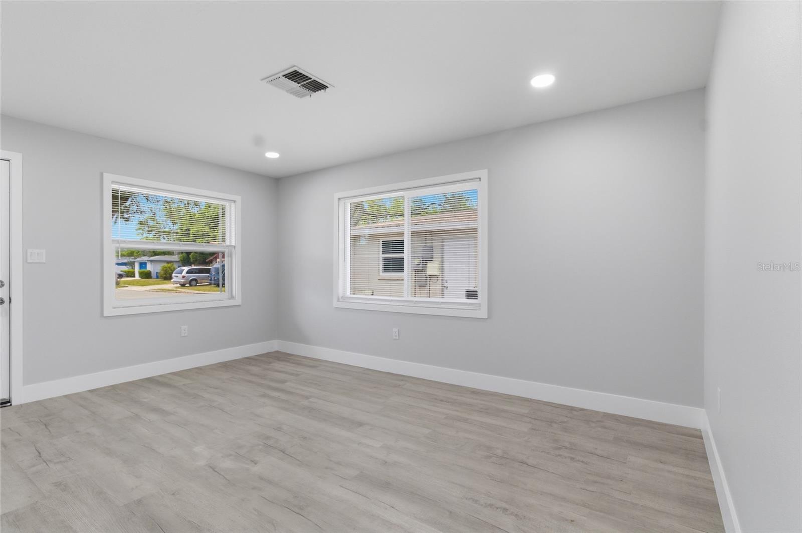 LA VILLA GARDENS - Residential