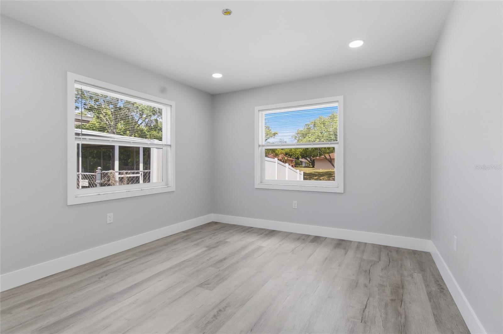 LA VILLA GARDENS - Residential