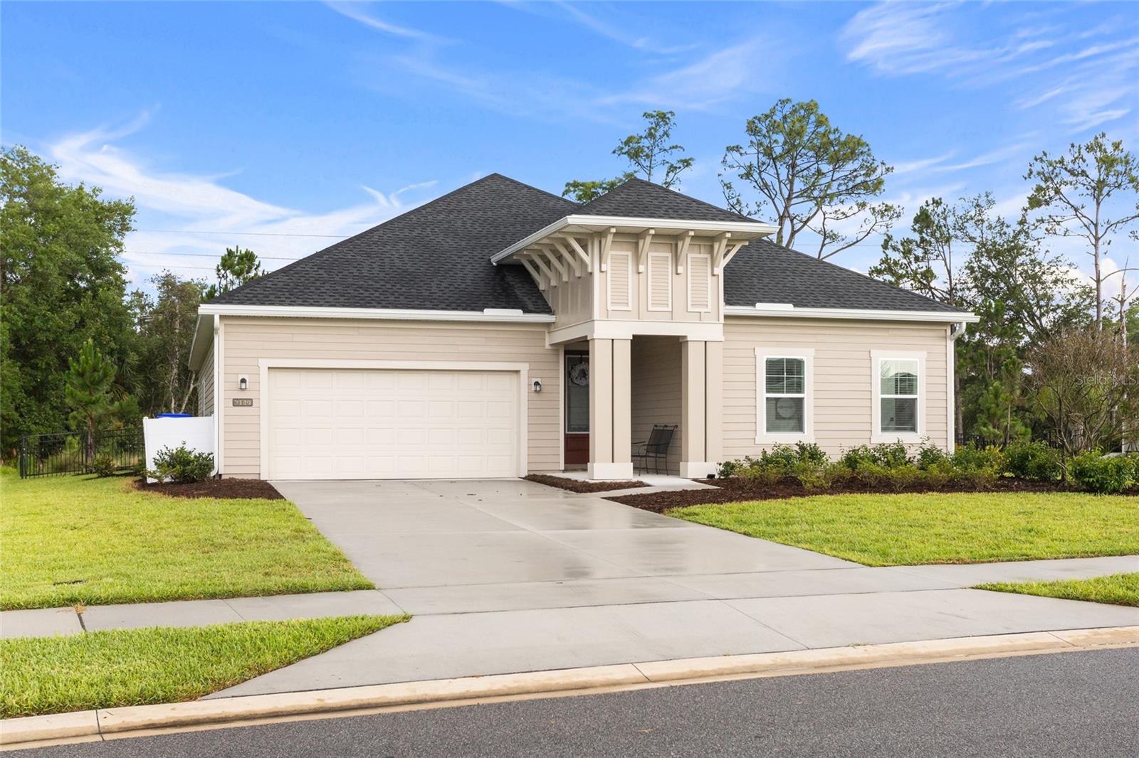 2149 RAGLAN CIRCLE