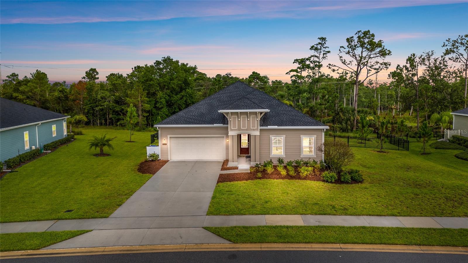 2149 RAGLAN CIRCLE
