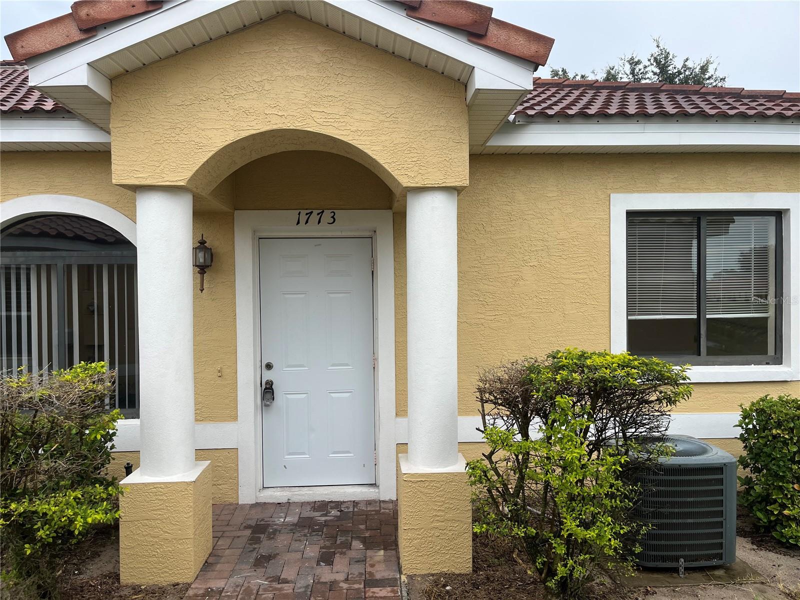 Cozy villa located in the gated Tuscany Preserve Community, with two bedroom and two full bathrooms. A total of 803 square feet, this villa has an open floor plan with vinyl flooring in the living/dining room and ceramic tile in the kitchen and bathrooms. Both bedrooms are carpeted and there is a laundry closet located between the bedrooms. Parking is located directly in front of the villa.
Tuscany Preserve offers many amenities for everyone, including a clubhouse, pool, spa fitness center, tennis and basketball courts. There are also four nearby golf courses and the beautiful Lake Marion. Near all the attractions.