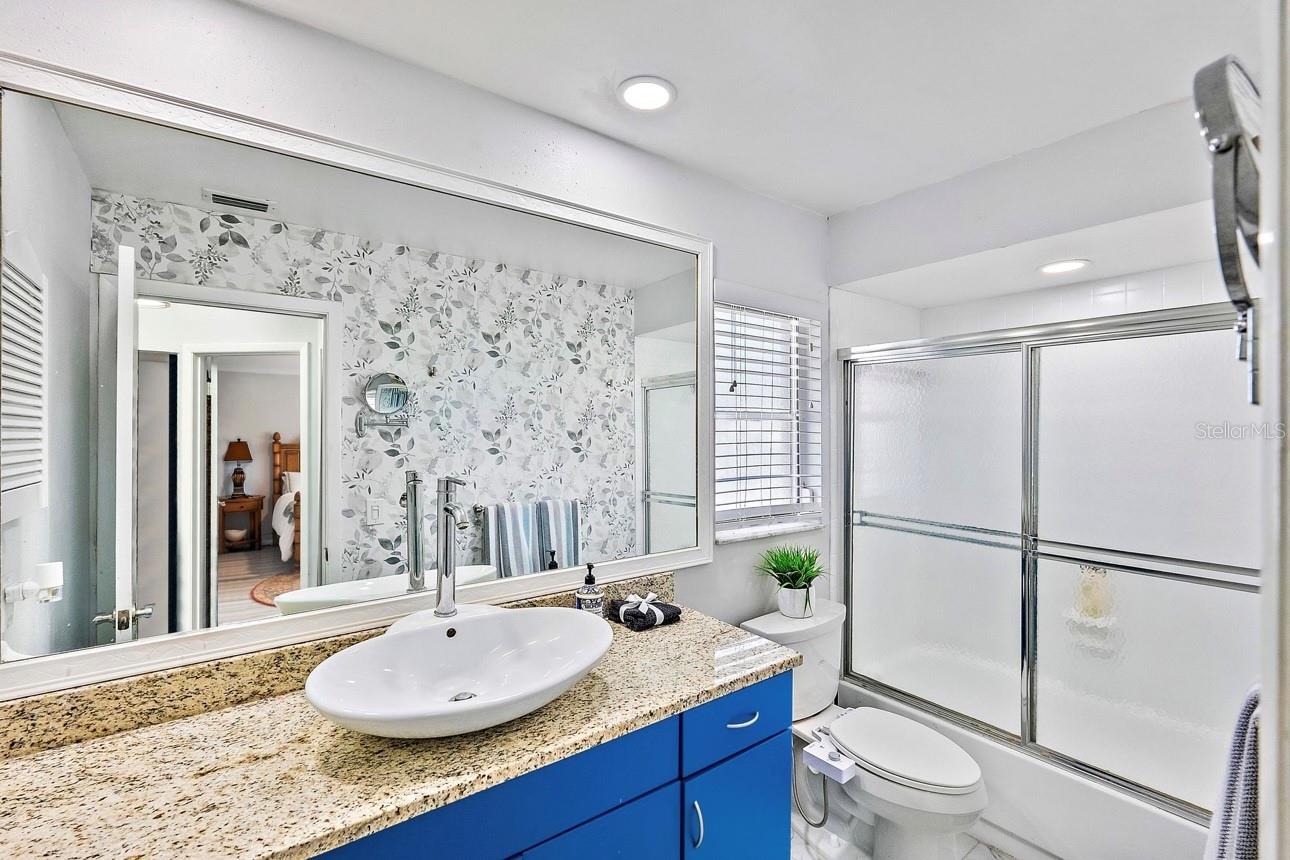 MAXIMO MOORINGS - Residential Lease