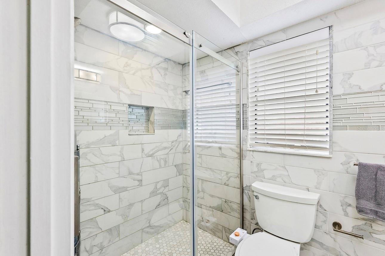 MAXIMO MOORINGS - Residential Lease