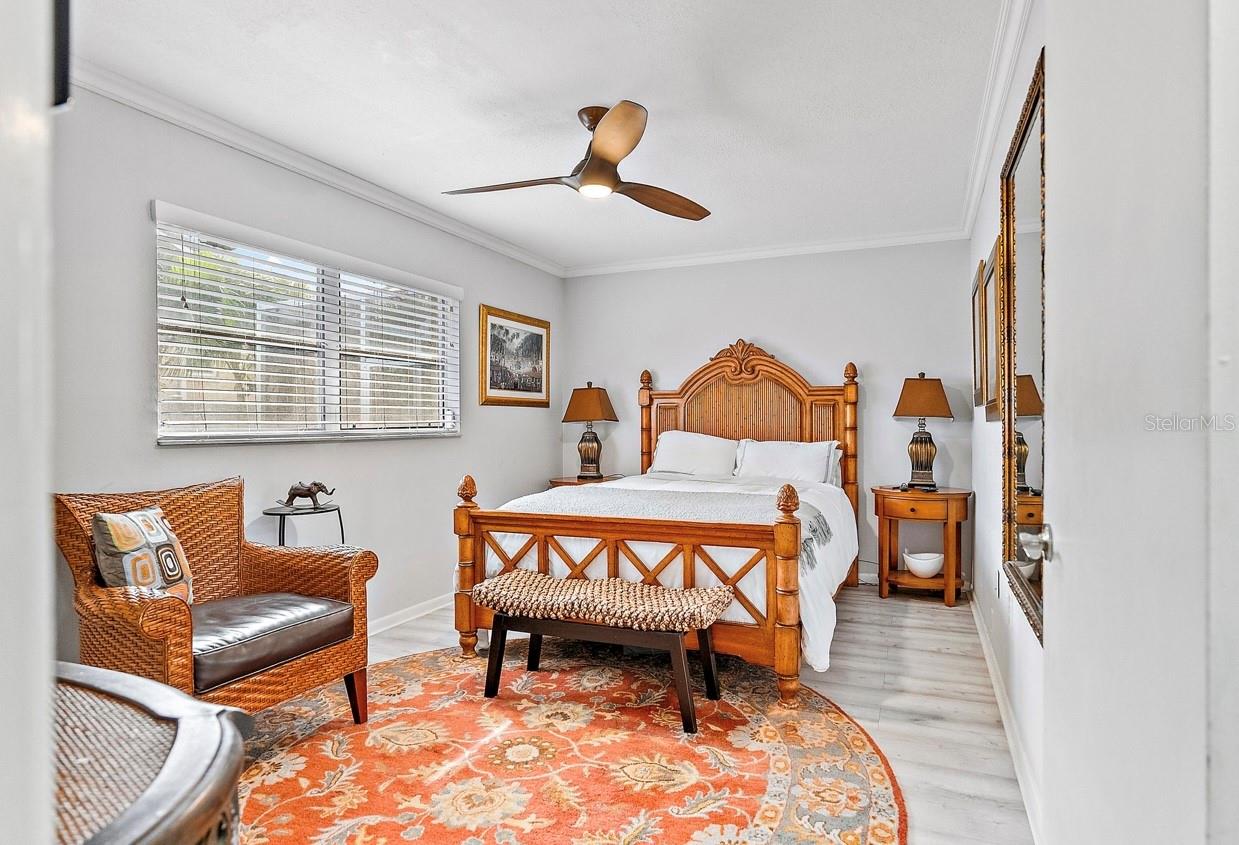 MAXIMO MOORINGS - Residential Lease