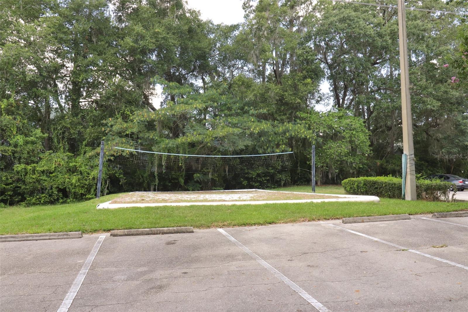 COUNTRYSIDE UNIVERSITY - Residential