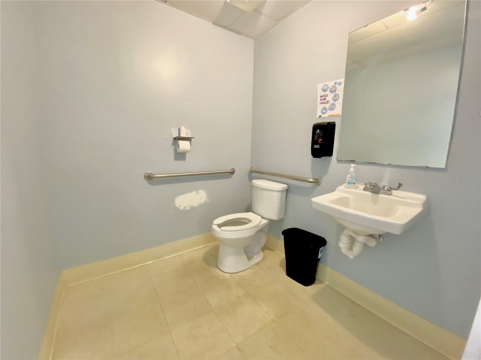 ATRIUM KISSIMMEE OFFICE CONDO - Commercial Lease