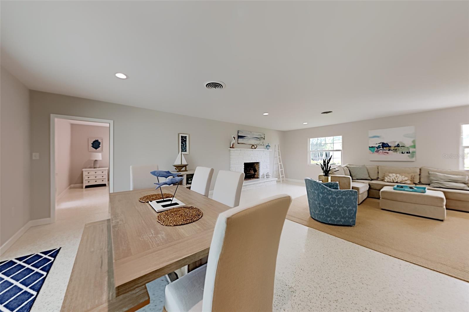 EMERALD HARBOR - Residential