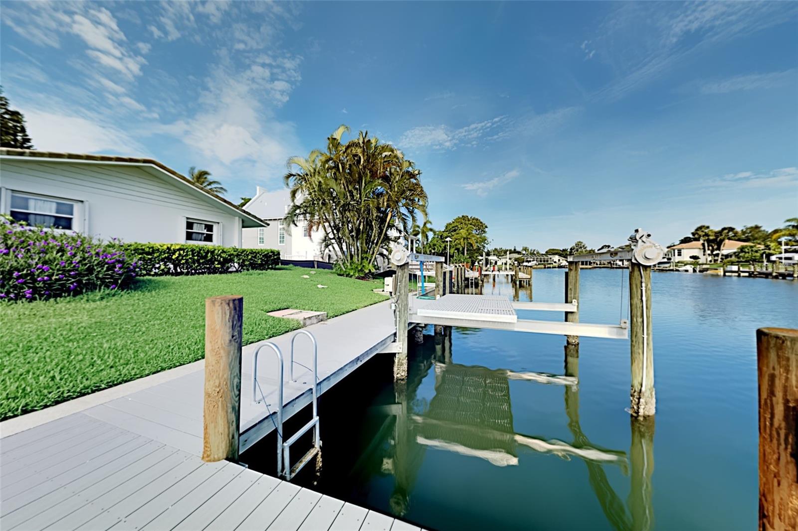 EMERALD HARBOR - Residential