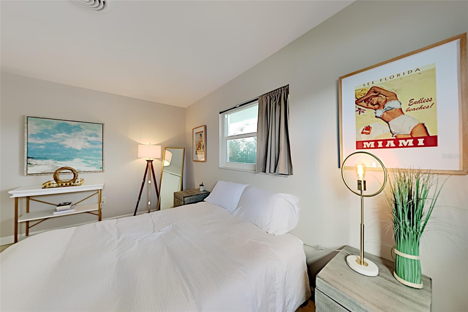 EMERALD HARBOR - Residential