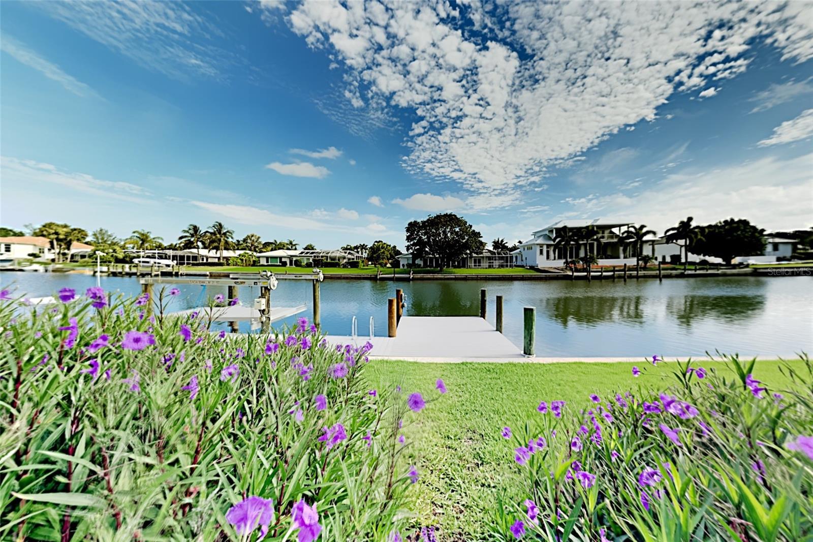 EMERALD HARBOR - Residential